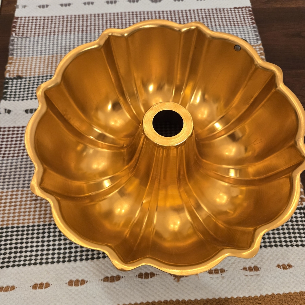 Gold Bundt Cake Pan